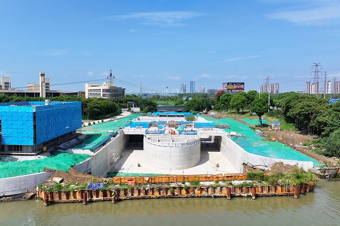 1726648661222810.jpg 1-700.jpg